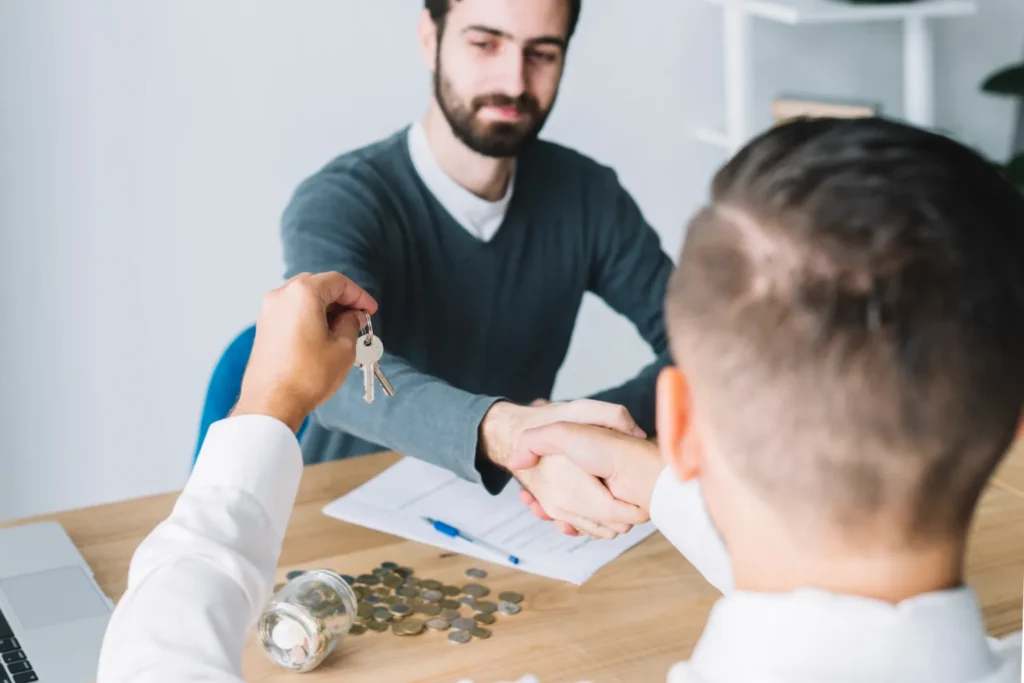 The Benefits of Working with Personal Lenders