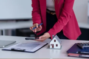 private mortgage lender reviewing application